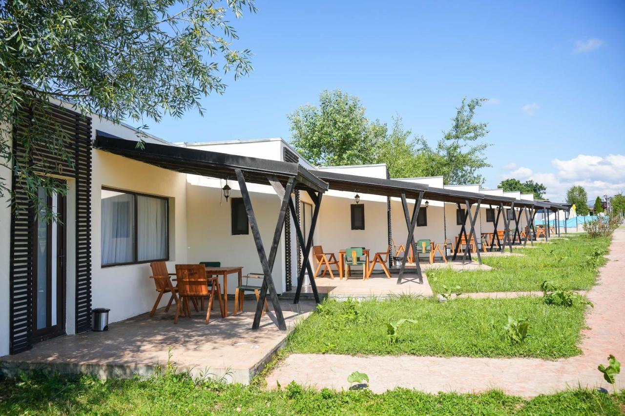 Bungalowuri "Doi Cocosi " Βίλα Horezu Εξωτερικό φωτογραφία