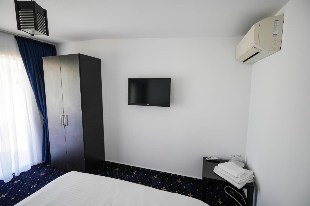 Bungalowuri "Doi Cocosi " Βίλα Horezu Εξωτερικό φωτογραφία