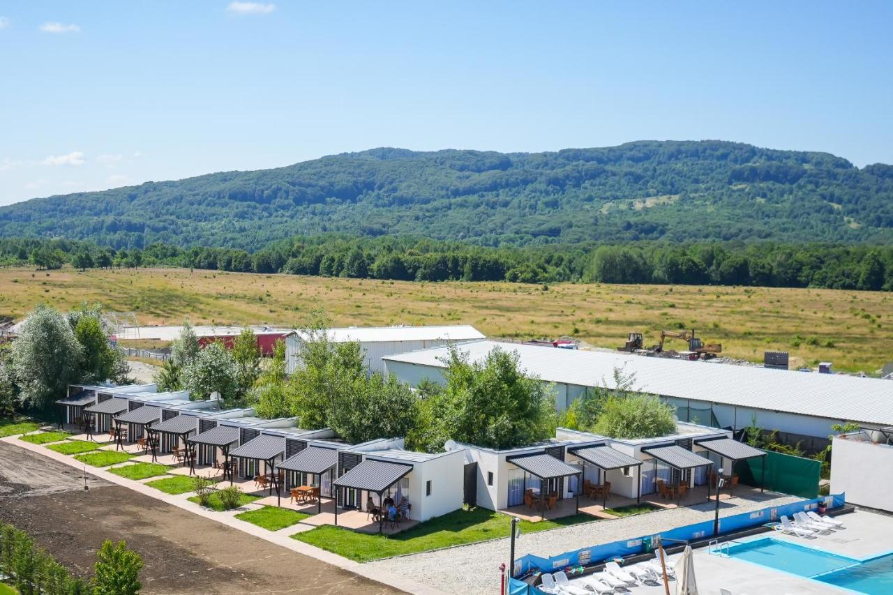 Bungalowuri "Doi Cocosi " Βίλα Horezu Εξωτερικό φωτογραφία
