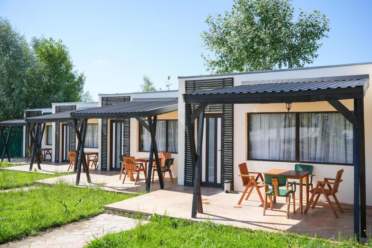Bungalowuri "Doi Cocosi " Βίλα Horezu Εξωτερικό φωτογραφία