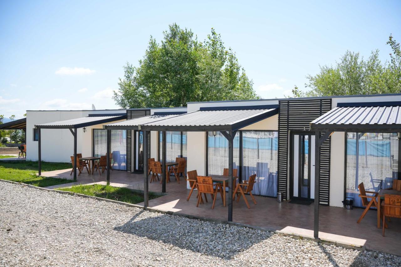 Bungalowuri "Doi Cocosi " Βίλα Horezu Εξωτερικό φωτογραφία